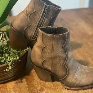 Leather Cowboy Boots for Women